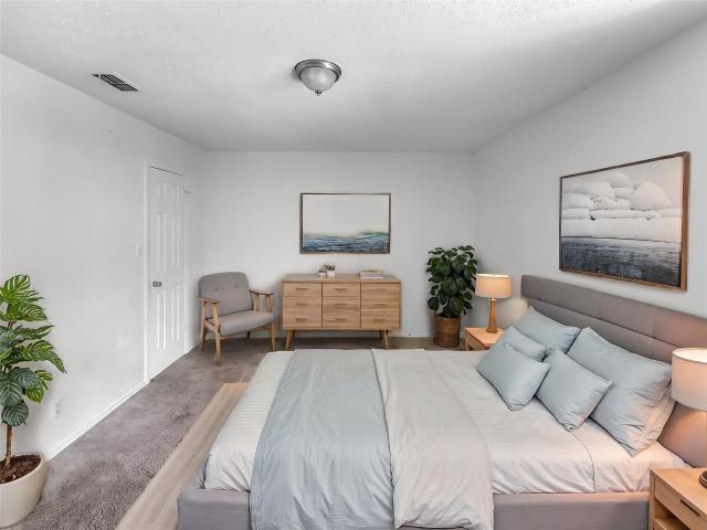8611 Putnam Dr # 102