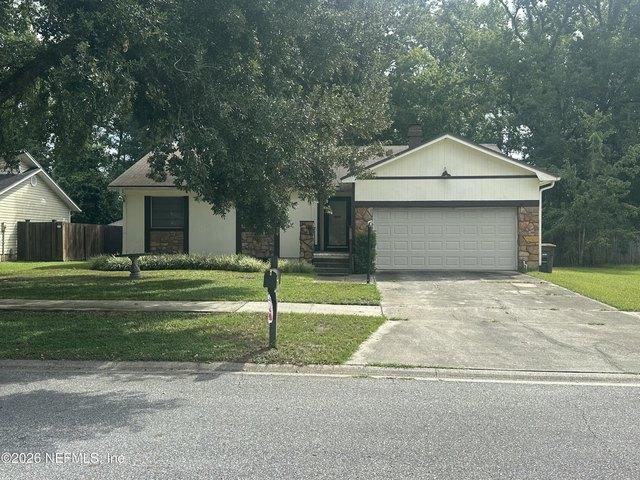 8613 Beechfern Ln E, Jacksonville, FL 32244