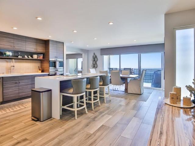 861 Beachfront #B, Solana Beach, US, CA