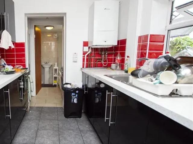 861 Pershore Road, Stirchley, B29 7NG, United Kingdom | 5 bed house for rent #134300359 | Rentberry