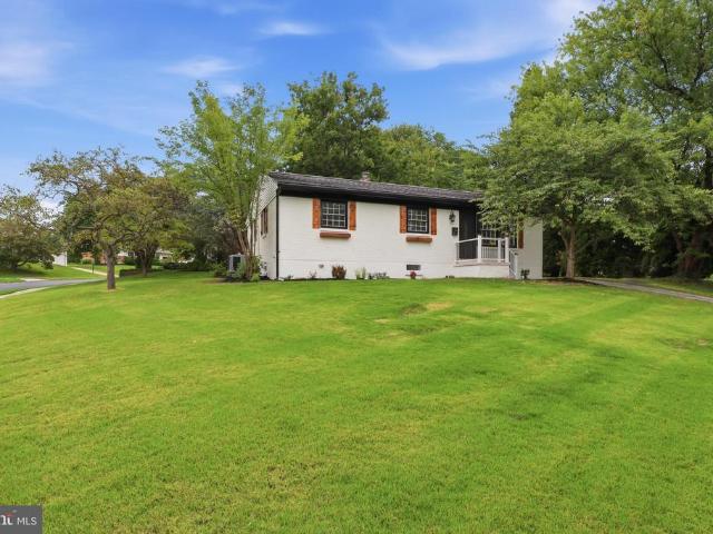 861 W Foxcroft Drive