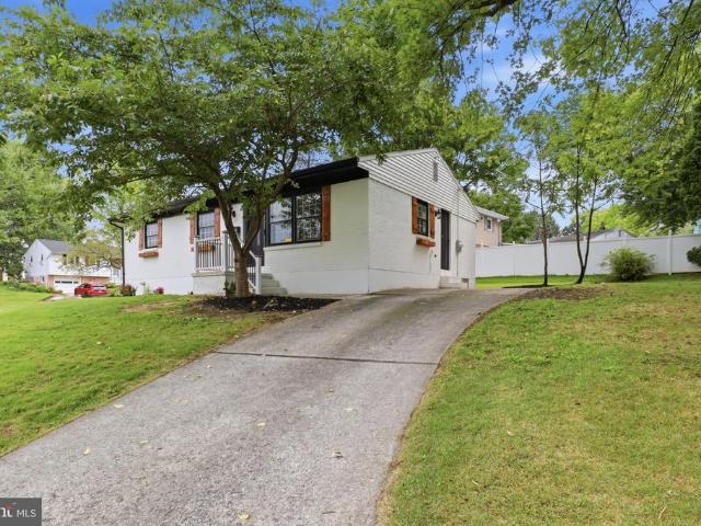 861 W Foxcroft Drive