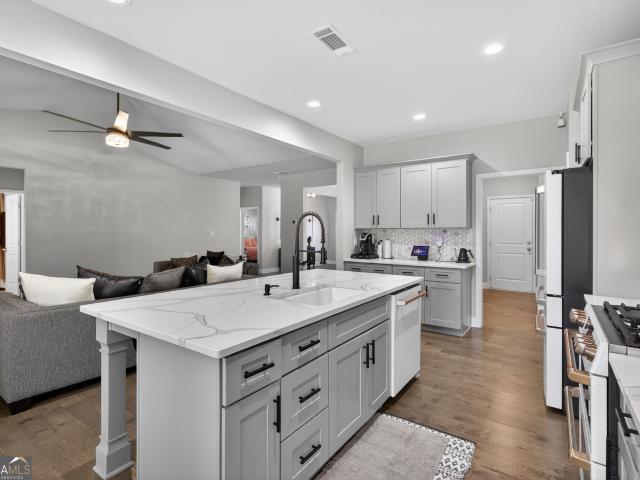8624 St Andrews Parkway