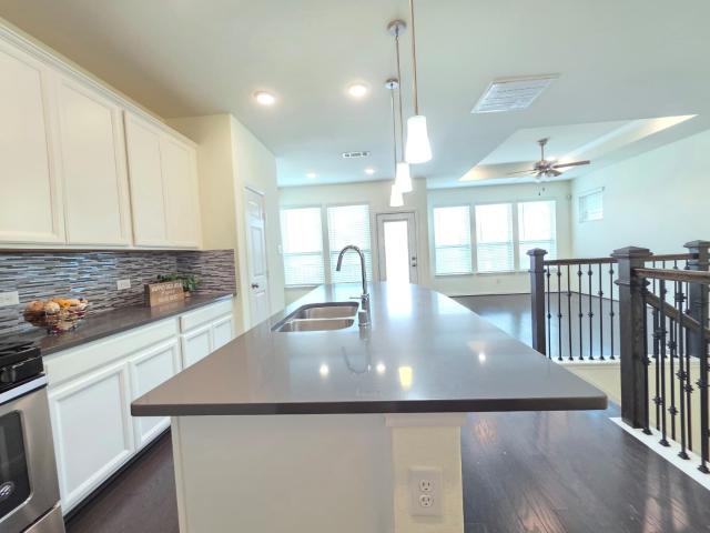 8620 Hollyoaks Creek Lane