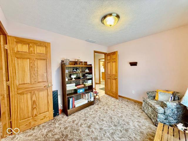 8621 N County Road 425 W