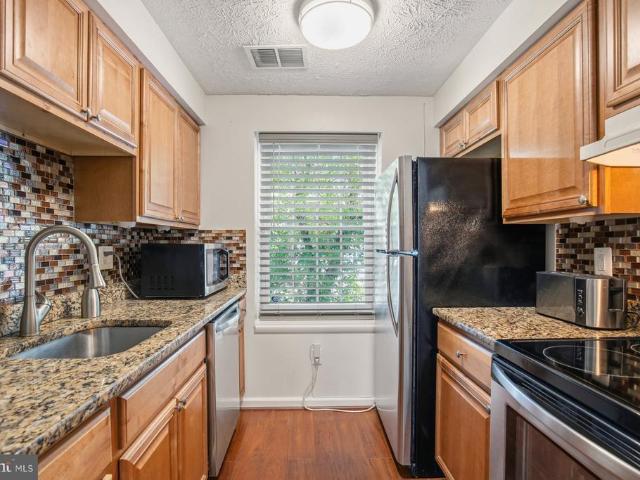8621 Kenosha Court