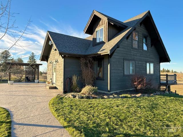 862 Whitetail Drive