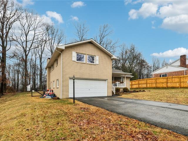 862 White Farm Rd