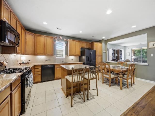8635 Sunny Gallop Drive