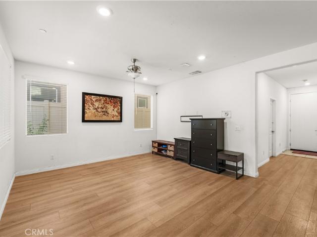 8636 Bay Laurel