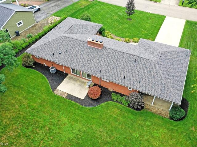 8637 Squirrel Hill Drive NE