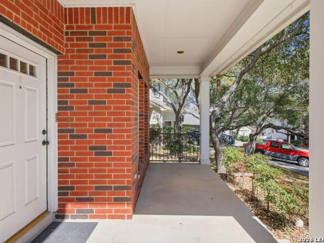 8631 Branch Hollow