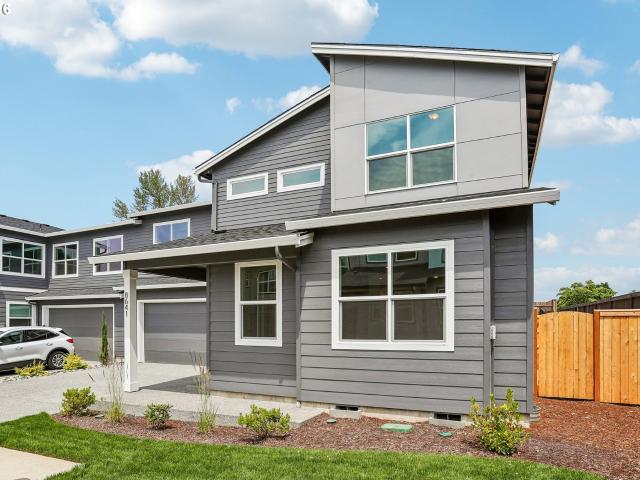 8641 NE 136th AVE