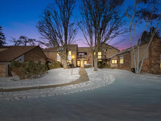 8643 N Servite Dr, Unit 115