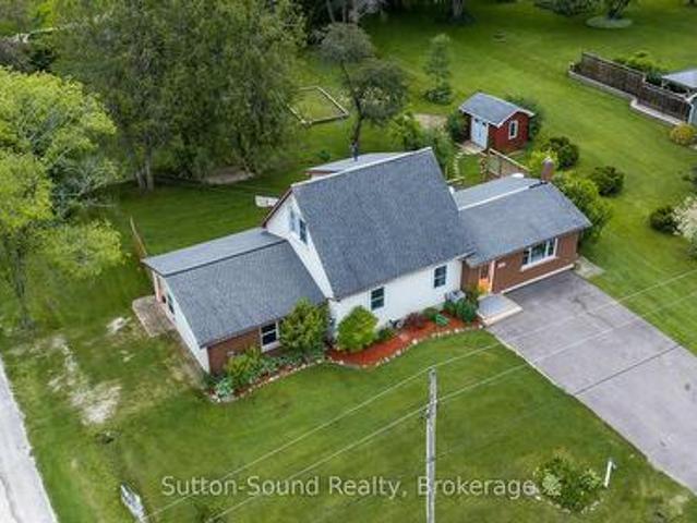 864 16Th Street W, Georgian Bluffs, ON, N4K 6V5 house for sale | Listing ID X13489 | Royal LePage