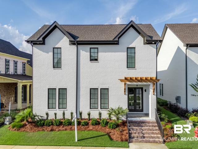 864 Inlet Circle
