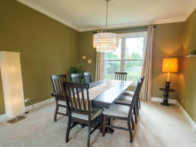 864 Red Clover Dr, Aurora, US, IL