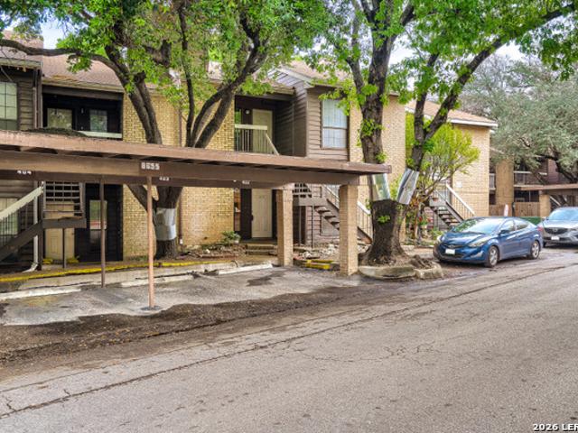 8655 Datapoint, Unit 403
