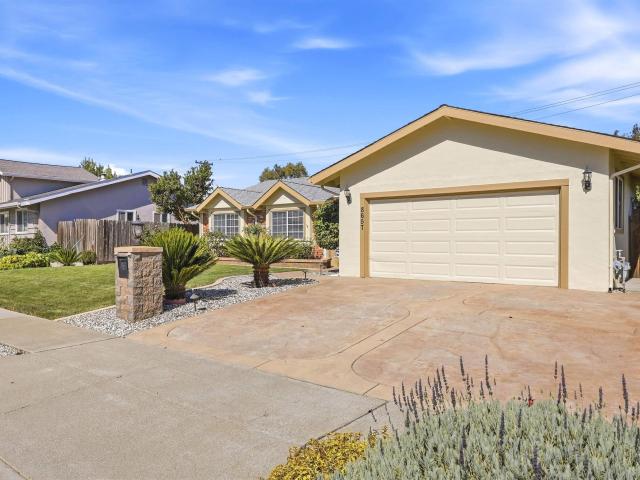 8657 Davona Dr