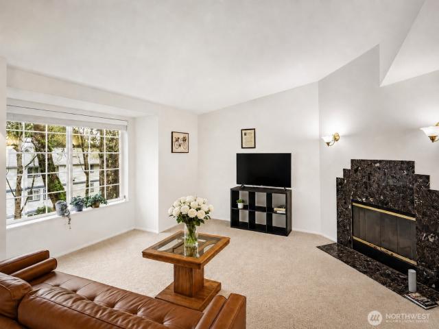 8653 Avondale Rd NE # D208