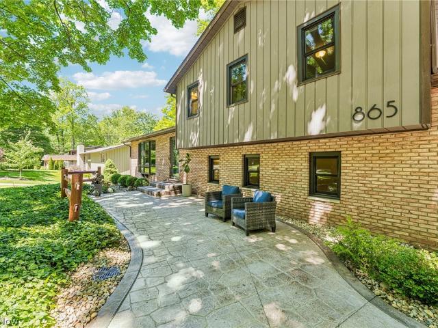 865 Old Spring Road