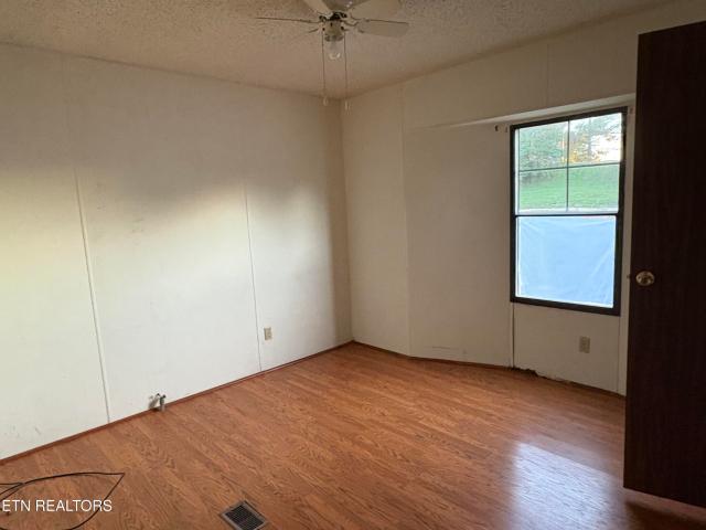 865 Shade Pressnell Rd