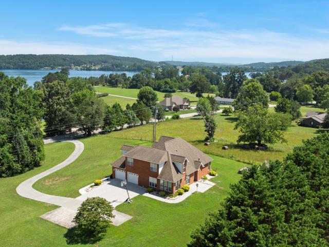 865 River Rd