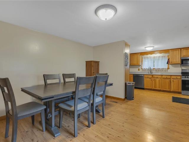 865 Walnut St