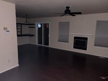 865 Tumbleweed Ave