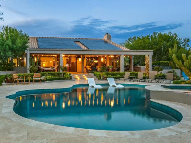 8667 e lariat lane