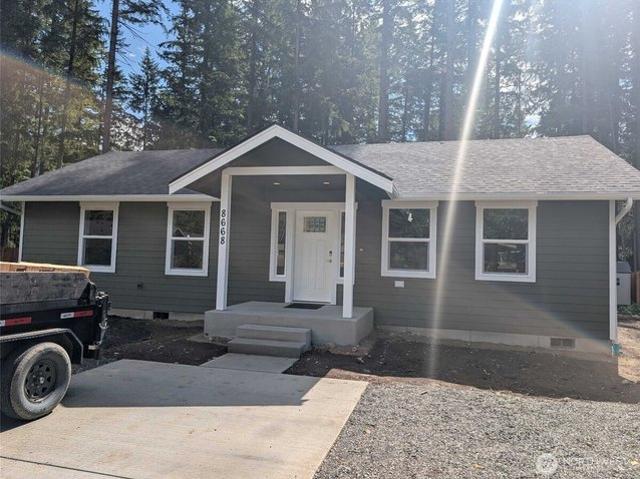 8668 Bell Ct, Maple Falls, WA 98266