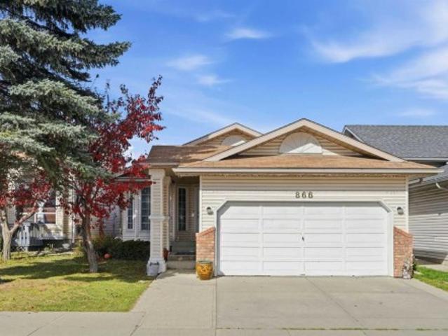 866 Applewood Drive Se, Calgary, AB, T2A 7R6 house for sale | Listing ID A2337 | Royal LePage