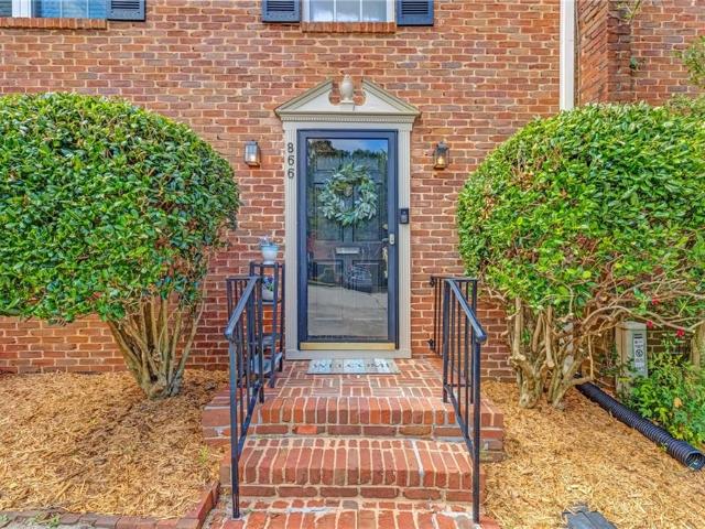 866 E Ponce De Leon Avenue