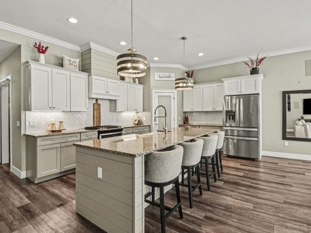 8674 Oakhill Drive