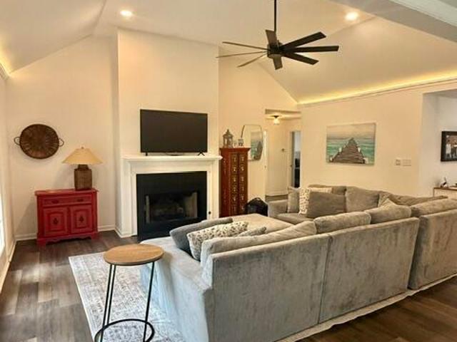 867 Chase Road