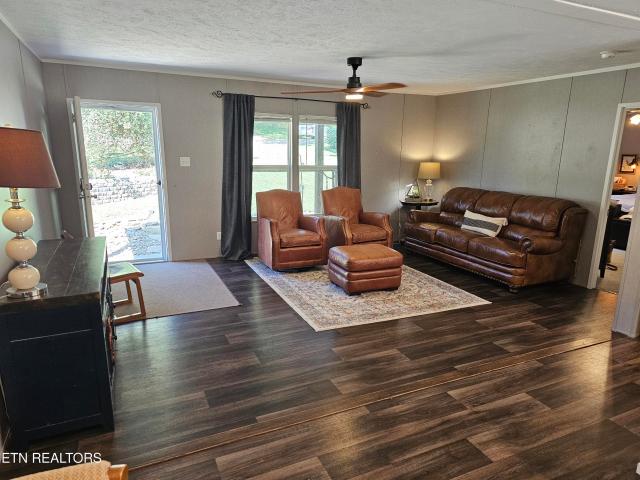 867 Grass Way