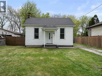 867 Devine Street, Sarnia, ON, N7T 1X3 house for sale | Listing ID 26011 | Royal LePage