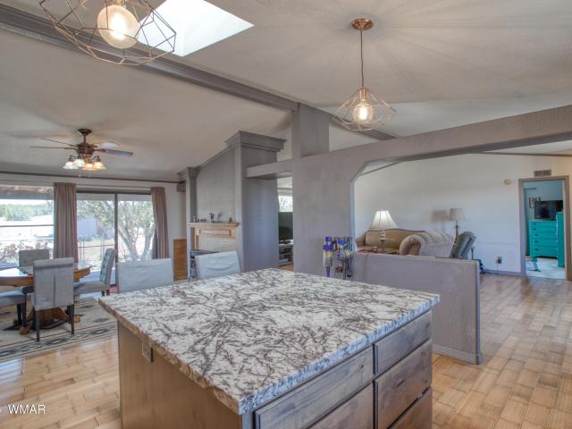 8683 Knowe Place