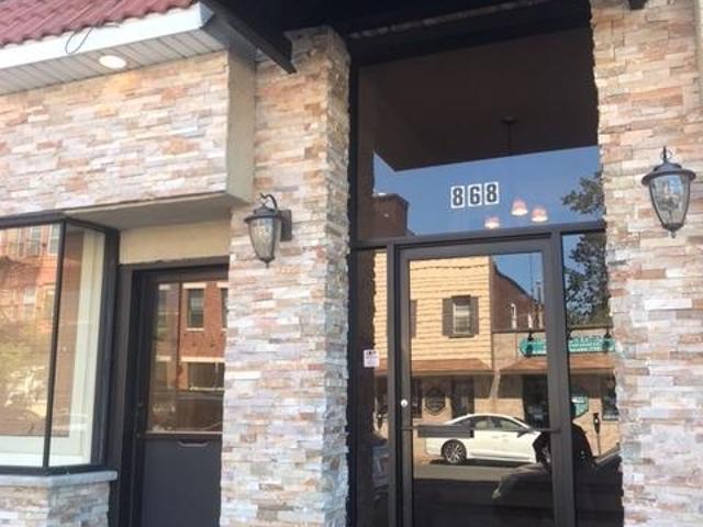 868 Broadway, 1 bed, 1 full bath