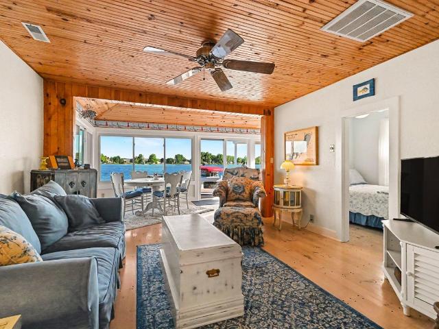 868 S Werners Landing Drive