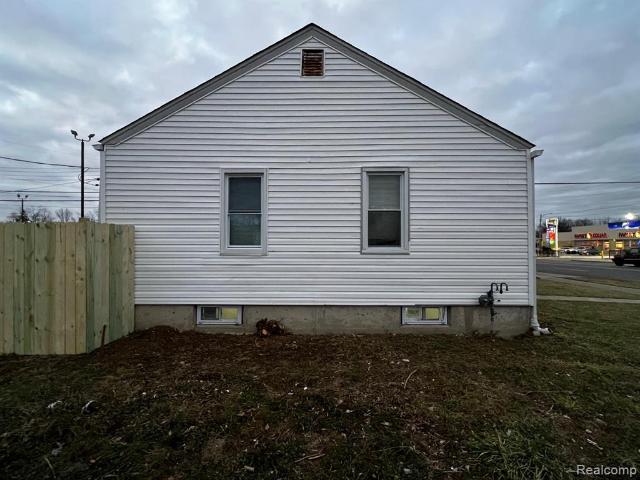 8695 Evergreen Avenue