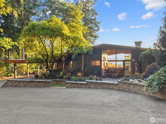 8696 NW Anderson Hill Rd
