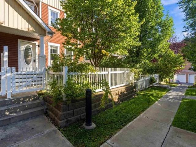 86 1623 Towne Centre Bv Nw, Edmonton, AB, T6R 0S3 townhouse for sale | Listing ID E4509 | Royal LePage