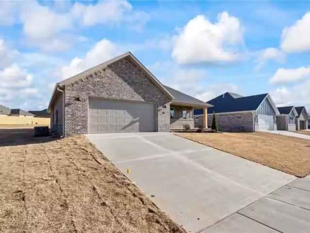 86 W WATSON LN, FARMINGTON, AR 72730