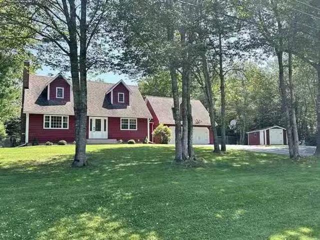 86 Wharf Rock Road, Mersey Point, NS, B0T 1K0 house for sale.