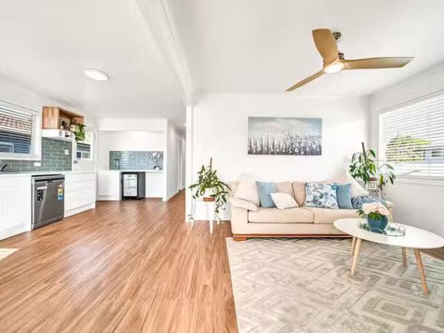 86 Benfer Road, Victoria Point, QLD 4165