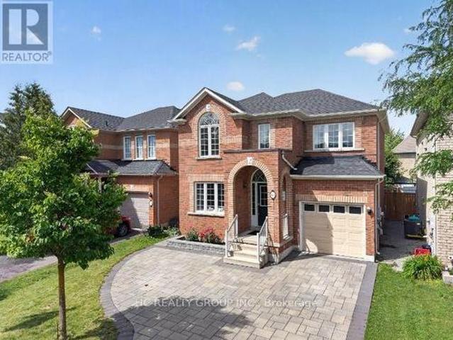 86 Beare Trail, Newmarket, ON, L3X 3B3 house for sale | Listing ID N13625 | Royal LePage
