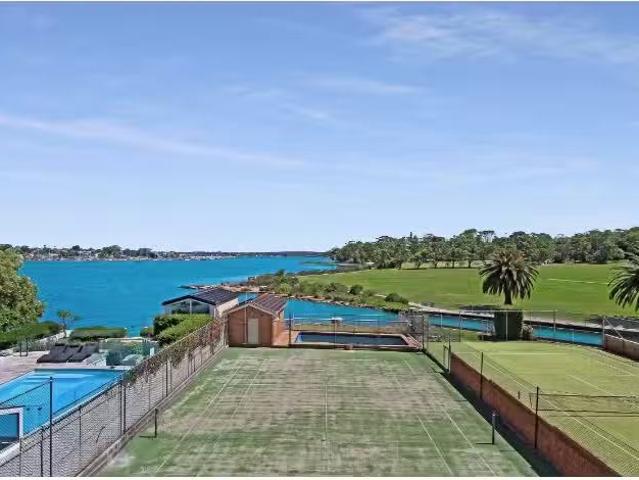 86 Carlton Crescent, Kogarah Bay House for rent Listed by Jay.