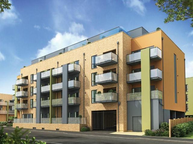 86 Chigwell Road, South Woodford E18, 2 bed flat to rent, £1,850 pcm | PrimeLocation