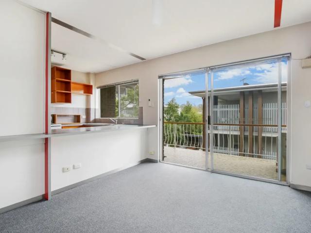 8/6 Grimes Street, AUCHENFLOWER, QLD 4066